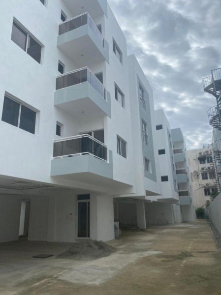 Apartamento en Venta en  Santo Domingo Este, Santo Domingo