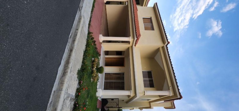 Foto Casa en Venta en Residencial Shalom V, Madre Vieja Sur, San Cristóbal, San Cristóbal - $ 12.500.000 - CAV21864 - BienesOnLine