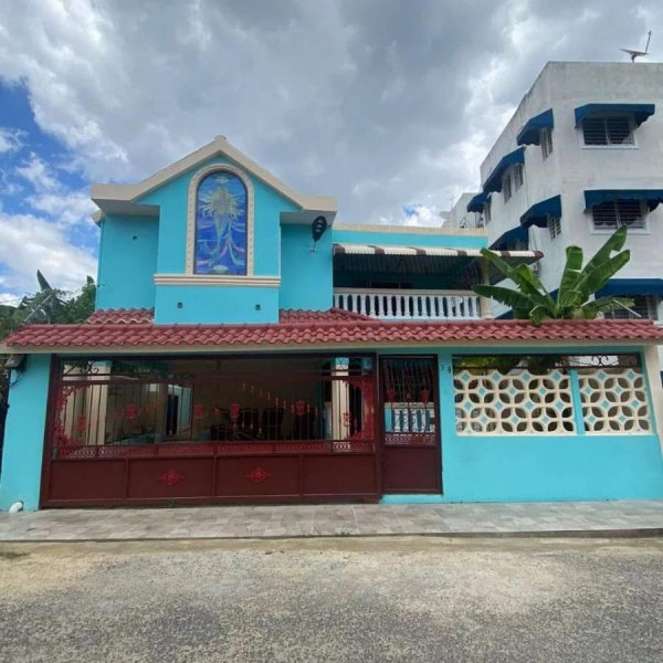 Foto Casa en Venta en VISTA HERMOSA, Santo Domingo Este, Santo Domingo - $ 12.000.000 - CAV2680 - BienesOnLine