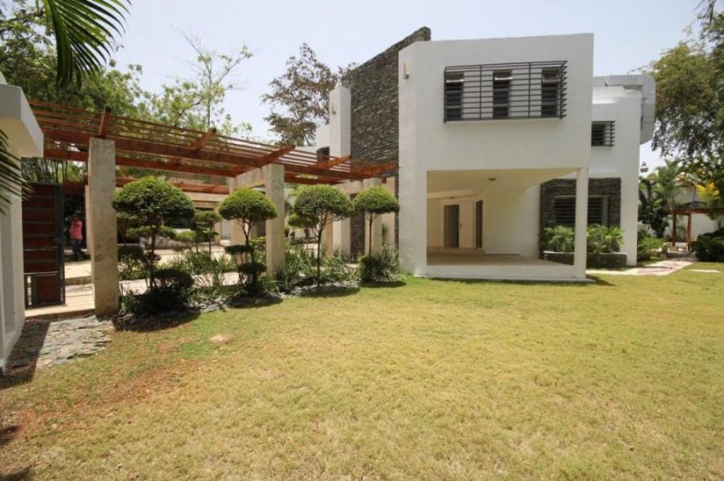 Foto Casa en Venta en 0, Santo Domingo de Guzmán, Distrito Nacional - U$D 1.500.000 - CAV12108 - BienesOnLine