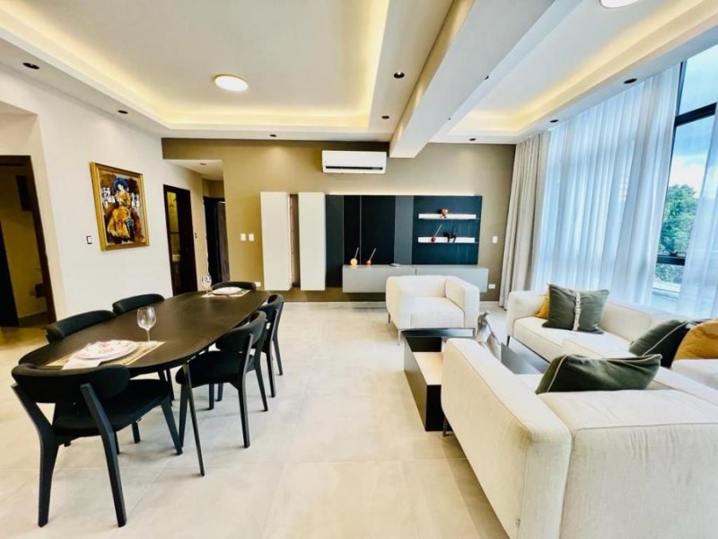Apartamento en Venta en Evaristo Morales. Santo Domingo Oeste, Santo Domingo