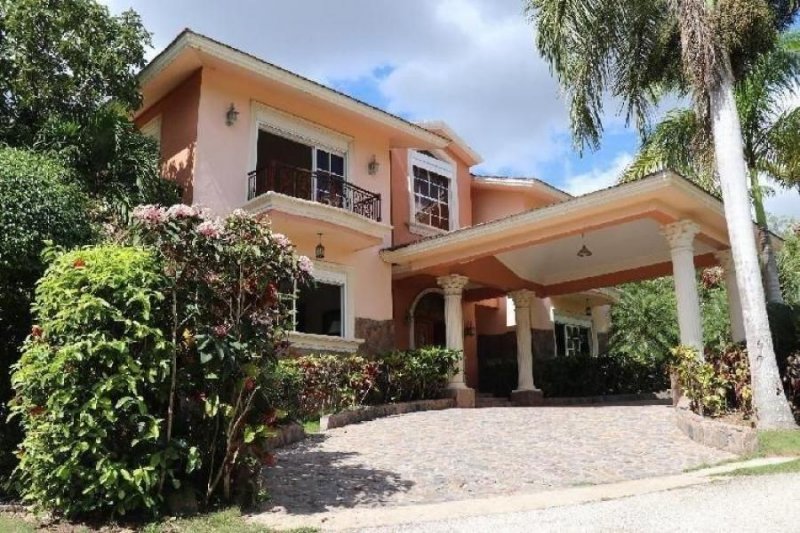 Casa en Venta en Juan Dolio San Pedro de Macoris, San Pedro de Macorís