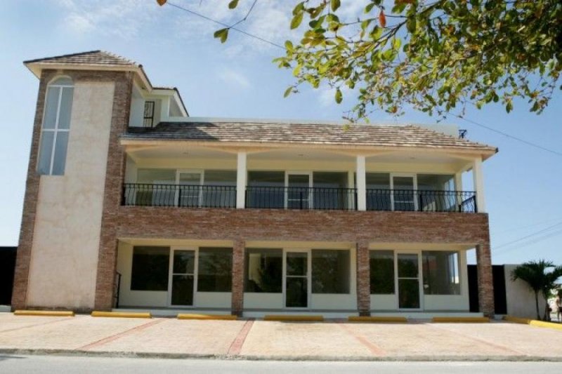 Foto Local en Venta en Bavaro, Salvaleón de Higüey, La Altagracia - U$D 475.000 - LOV30460 - BienesOnLine