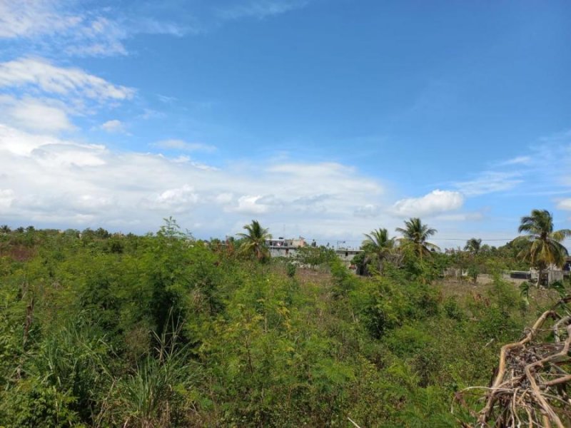 Solar en Venta en  Santo Domingo Este, Santo Domingo