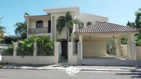 Casa en Venta en  Santiago de los Caballeros, Santiago