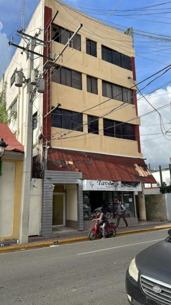 VENTA DE EDIFICIO COMERCIAL EN SANTIAGO