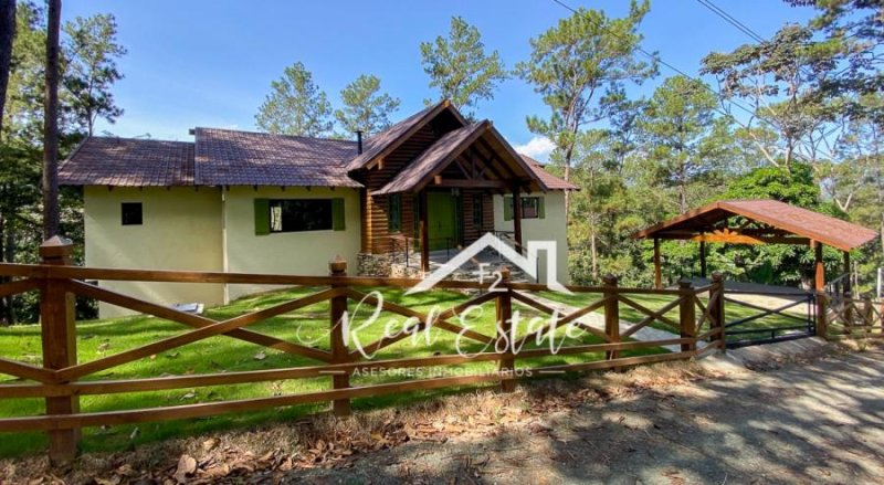 Casa en Venta en  Jarabacoa, La Vega
