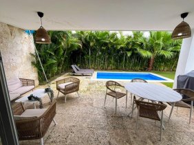 Villa de 3 Habitaciones en Venta en Playa Nueva Romana. 