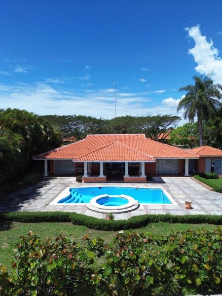 Casa en Venta en  San Pedro de Macorís, San Pedro de Macorís
