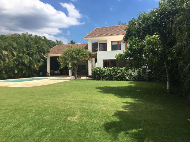 Foto Casa en Venta en Juan Dolio, San Pedro de Macorís, San Pedro de Macorís - U$D 500.000 - CAV5604 - BienesOnLine