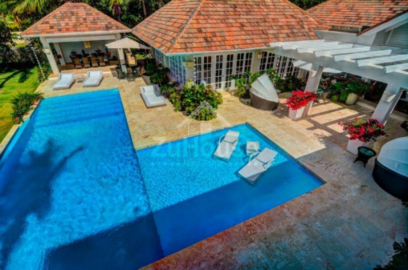 Foto Casa en Venta en Turístico Verón-Punta Cana, La Altagracia - U$D 3.950.000 - CAV48685 - BienesOnLine