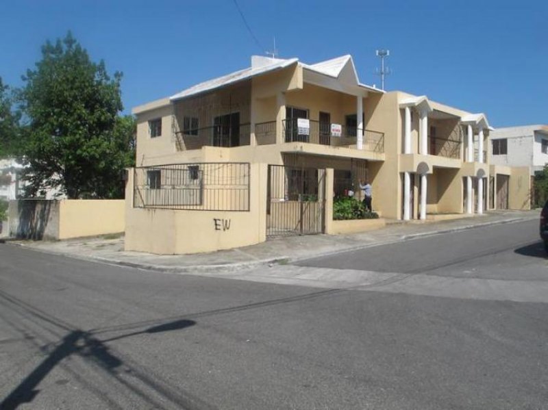 Foto Casa en Venta en Santo Domingo Este, Santo Domingo - $ 5.500.000 - CAV491 - BienesOnLine