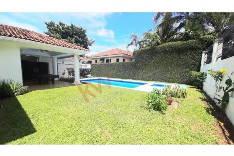 Apartamento en Alquiler en  Salvaleón de Higüey, La Altagracia